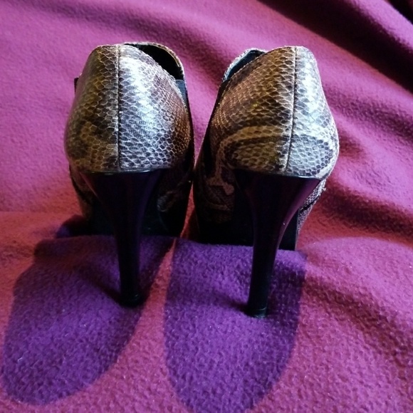 Booties snake skin print (worn once) - Picture 3 of 3