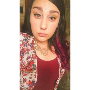 Meet your Posher, Leanna