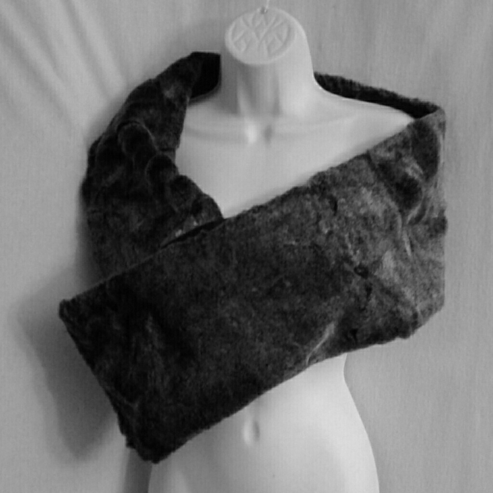 Grey and black faux fur scarf