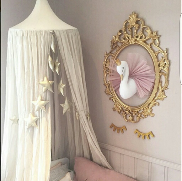 Swan Wall Decor - Picture 1 of 4