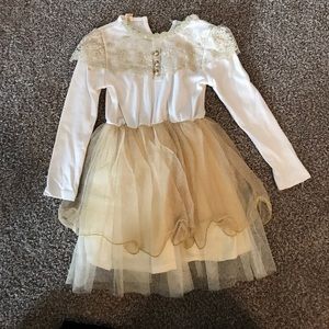 Girls dress approx-a 4T