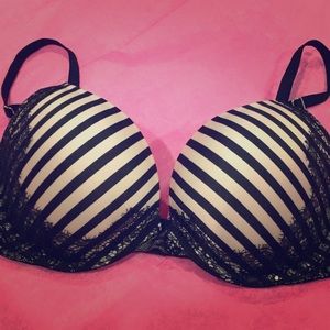 Very Sexy push-up bra