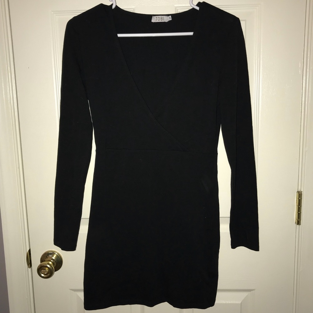 Deep V Tobi long sleeve black dress