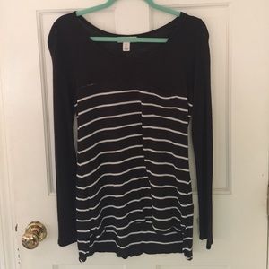 Black and white striped long-sleeve top