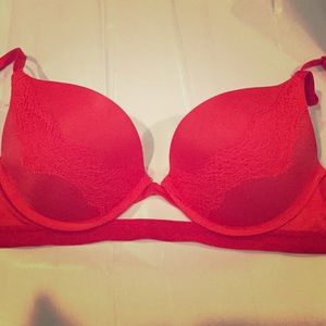 Very Sexy push-up bra