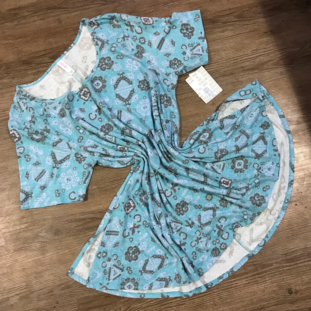 💙 LuLaRoe Perfect T 💙