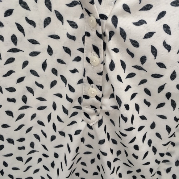 H&M Top - Picture 2 of 2