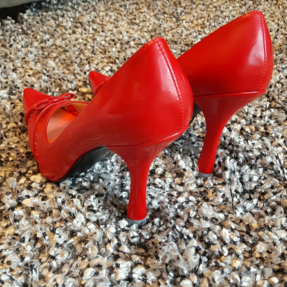 Guess Red Patent Leather High Heels - Picture 3 of 8