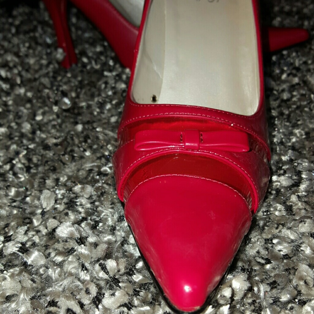 Guess Red Patent Leather High Heels - Picture 5 of 8