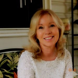 Meet your Posher, Virginia