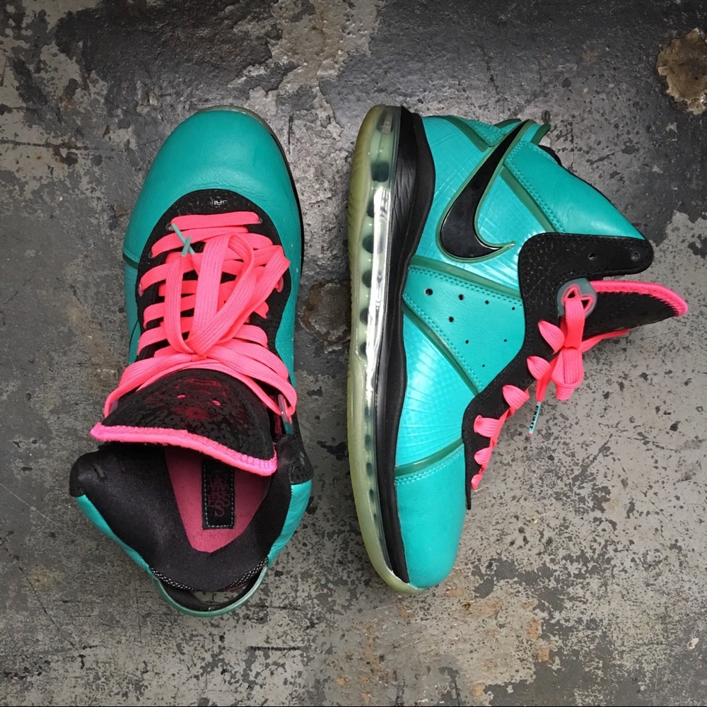 Nike Air Max LeBron 8 Pre Heat South Beach
