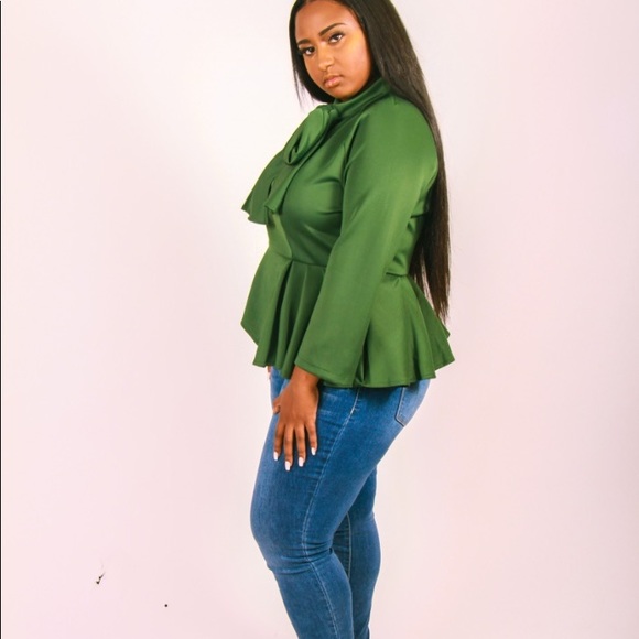 Hunter green top - Picture 4 of 4