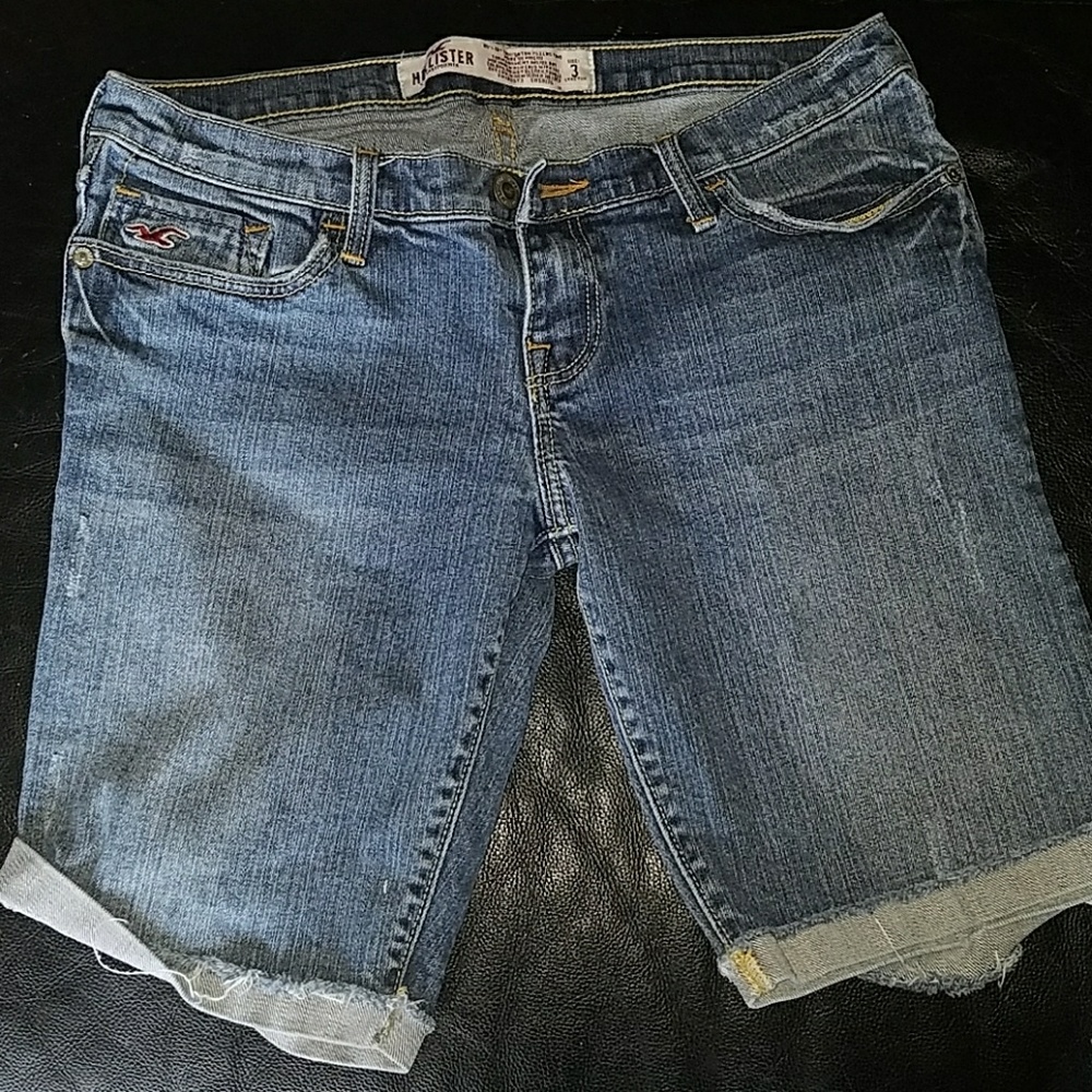 Hollister Bermuda Jean Shorts Size 3 Stretch