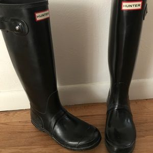 Hunter Rain Boots - Tall - Black - Size 8 (Womens)