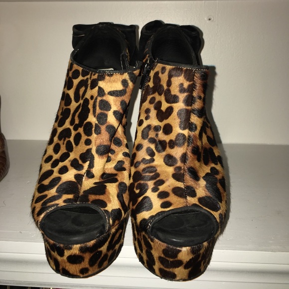 Jessica Simpson heels - Picture 2 of 5