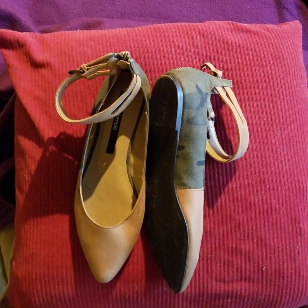 Shoes 8M ( worn once) - Picture 3 of 3