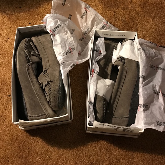 NWT Minnetonka moccasins grey suede - Picture 3 of 3