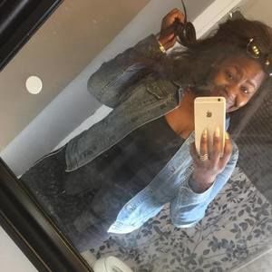 Meet your Posher, Valiska