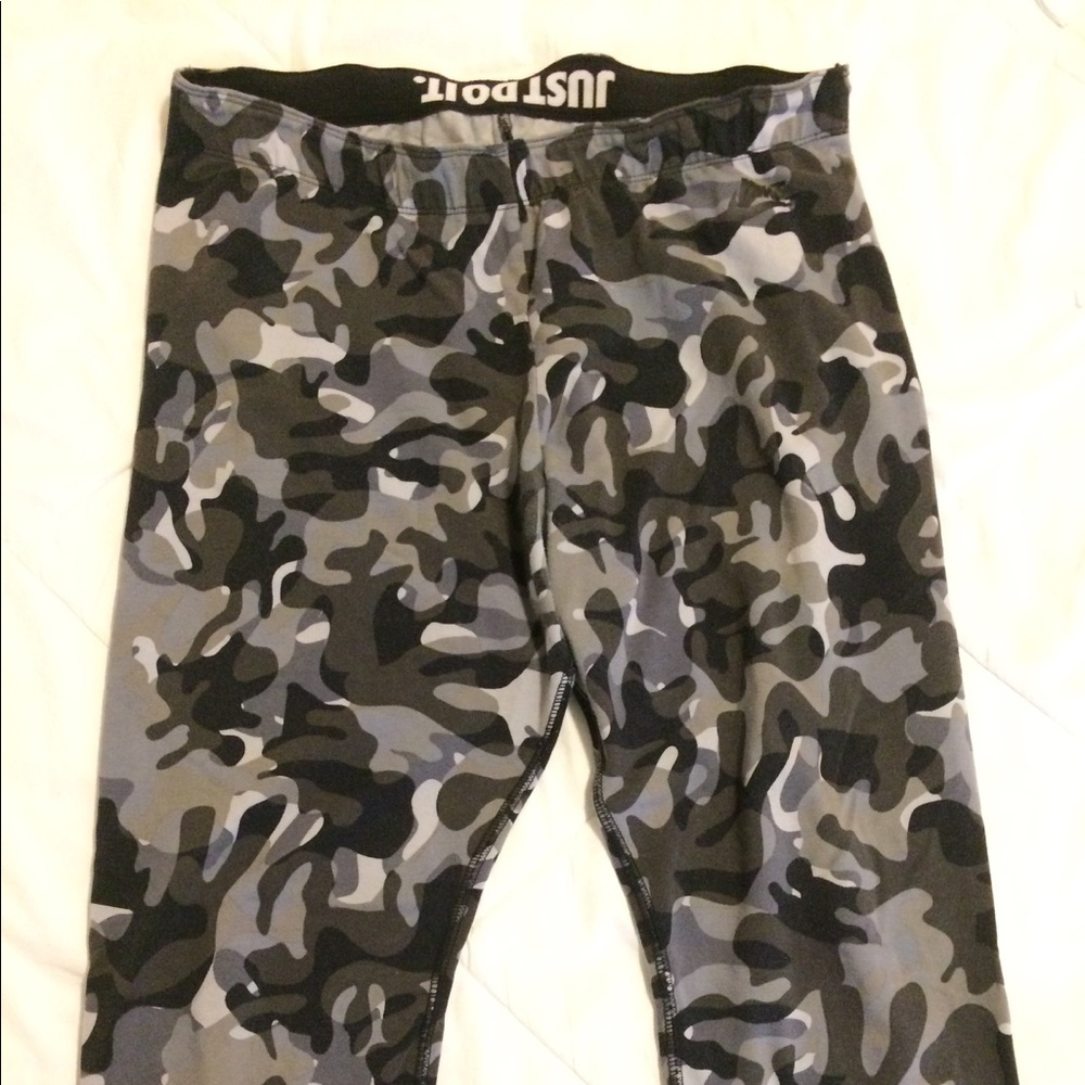 ***NIKE ARMY CAMO***