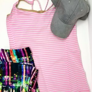 Lululemon size 6 tank top w/ built in bra