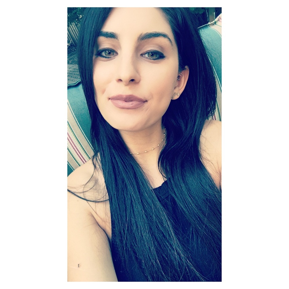 Meet your Posher, Brittney