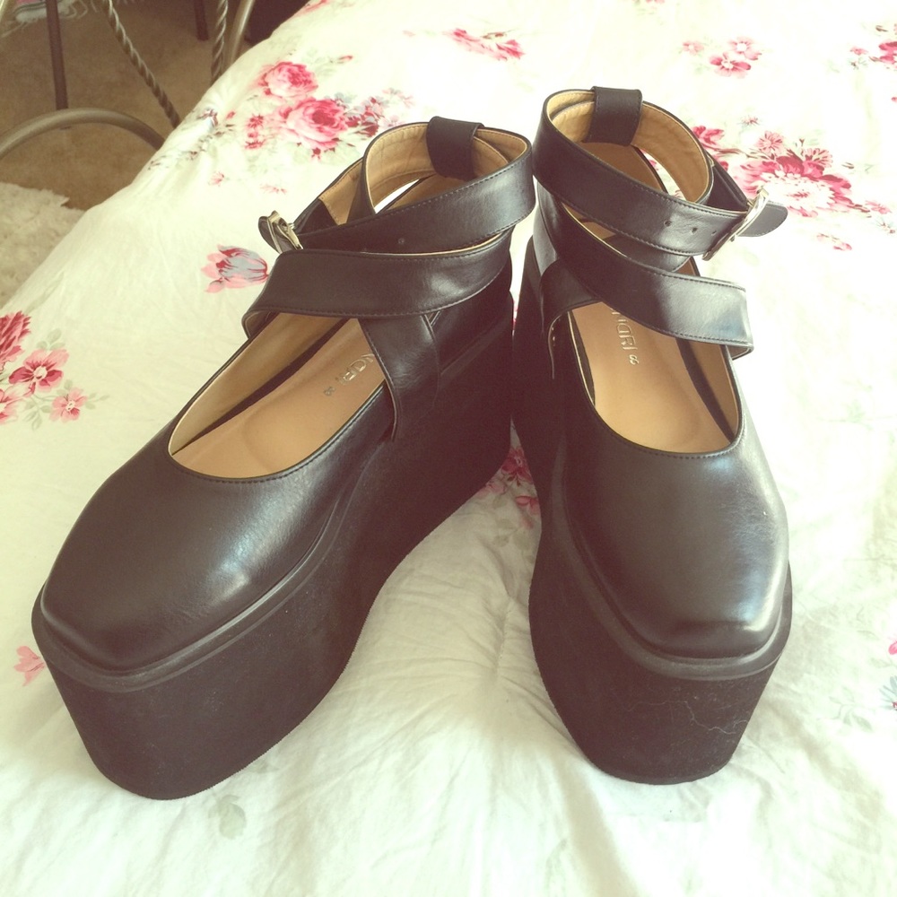 DEANDRI BALLET PLATFORM