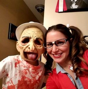 Meet your Posher, April