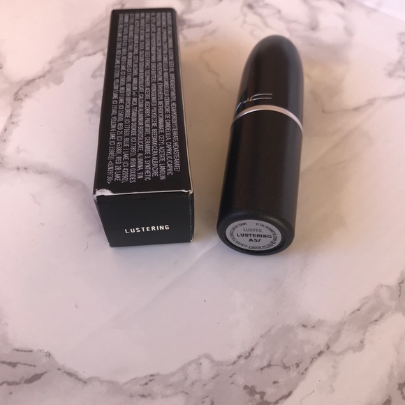 MAC lustre lipstick - lustering - Picture 3 of 3