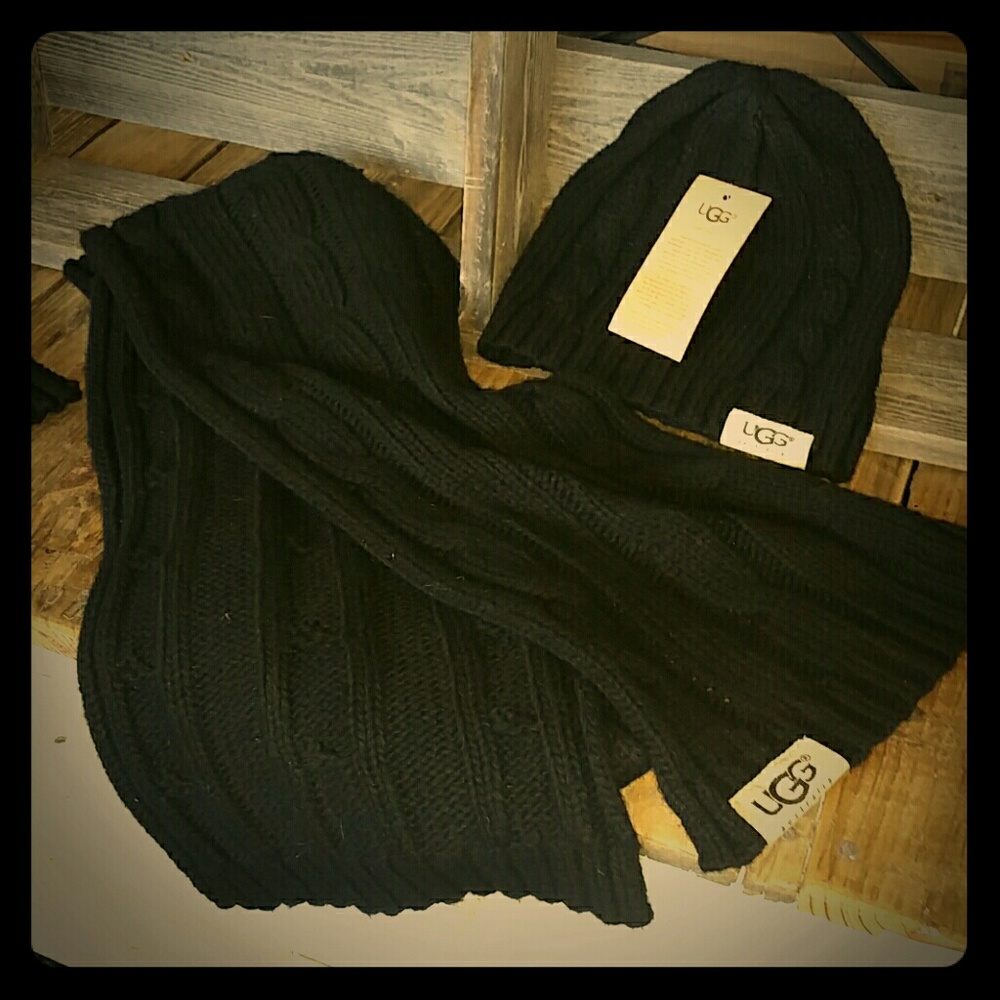 UGG toboggan and scarf NWOT