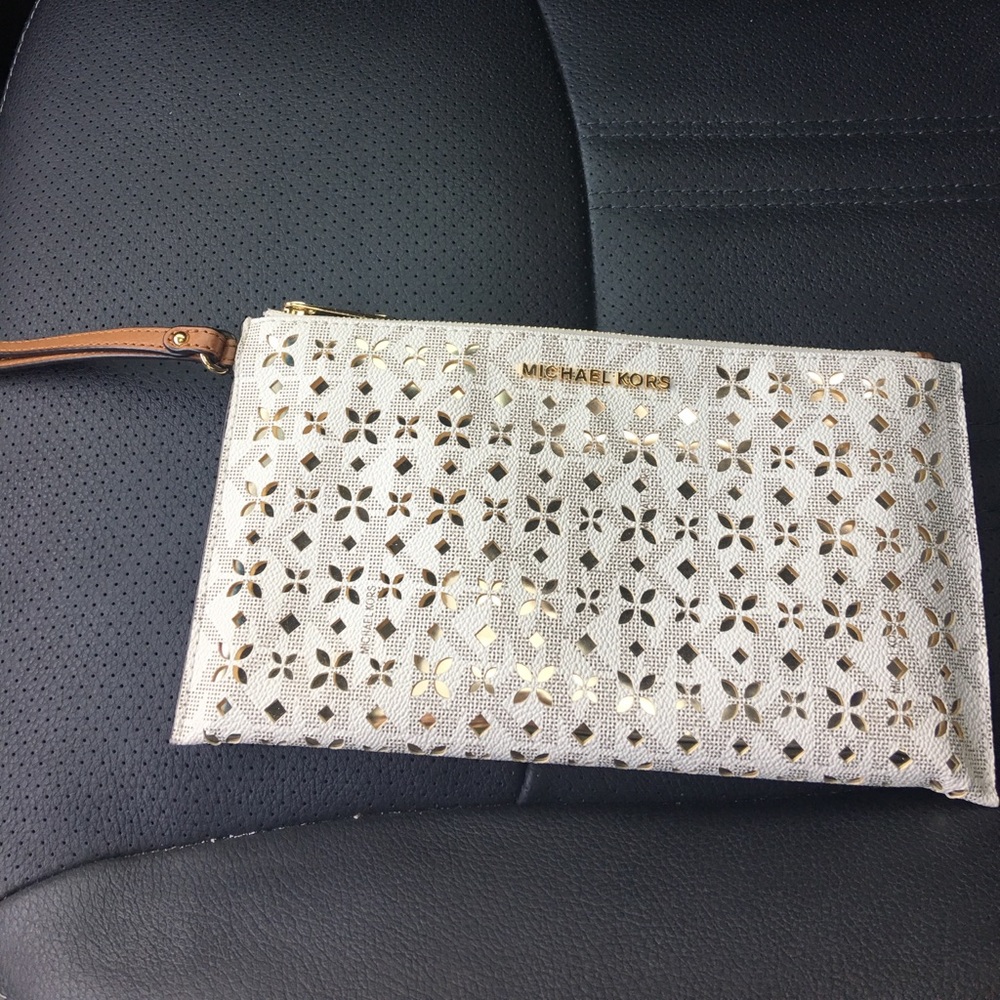 Michael Kors Wristlet
