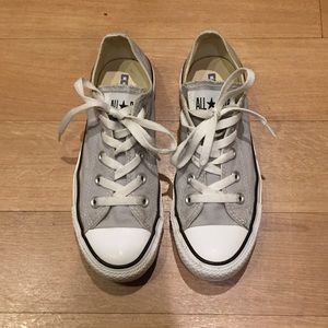 Converse Chuck Taylor All Star Low Top in Gray