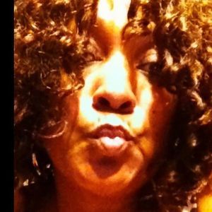 Meet your Posher, Lorraine