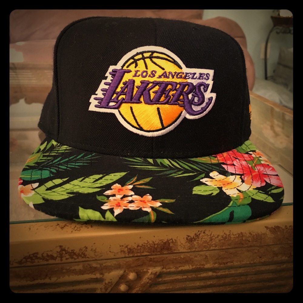 Adidas Los Angeles Lakers SnapBack Hat