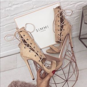 Summit heals nude suede