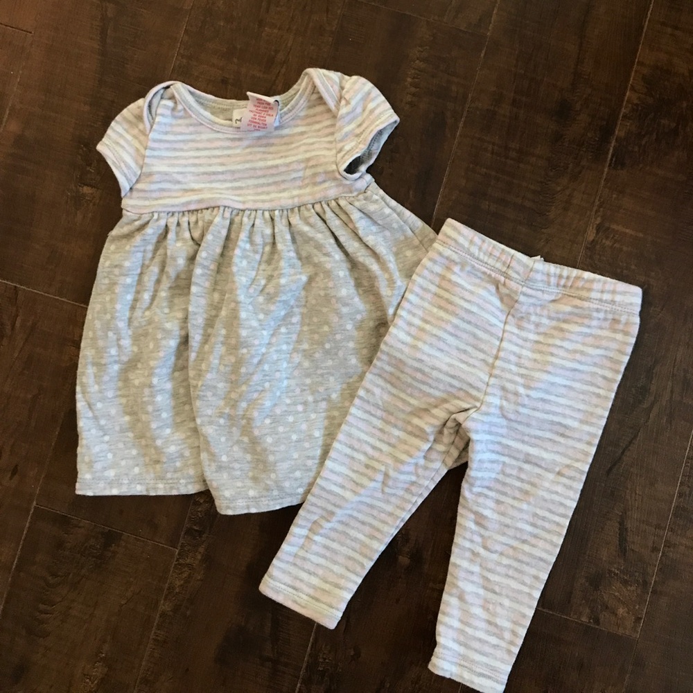 Matching set, grey and pink very soft