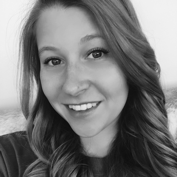 Meet your Posher, Jessica - Picture 8 of 9