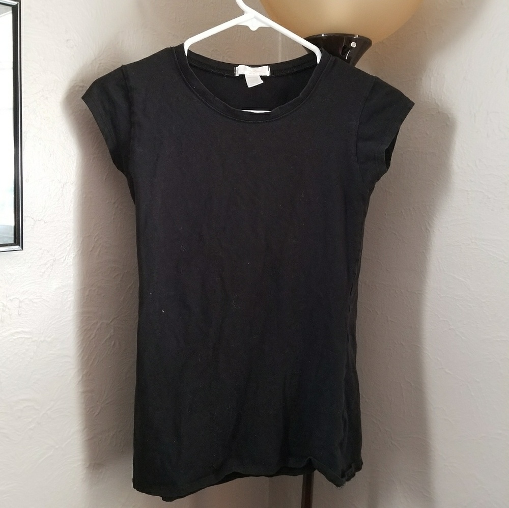 Plain black short sleeve shirt