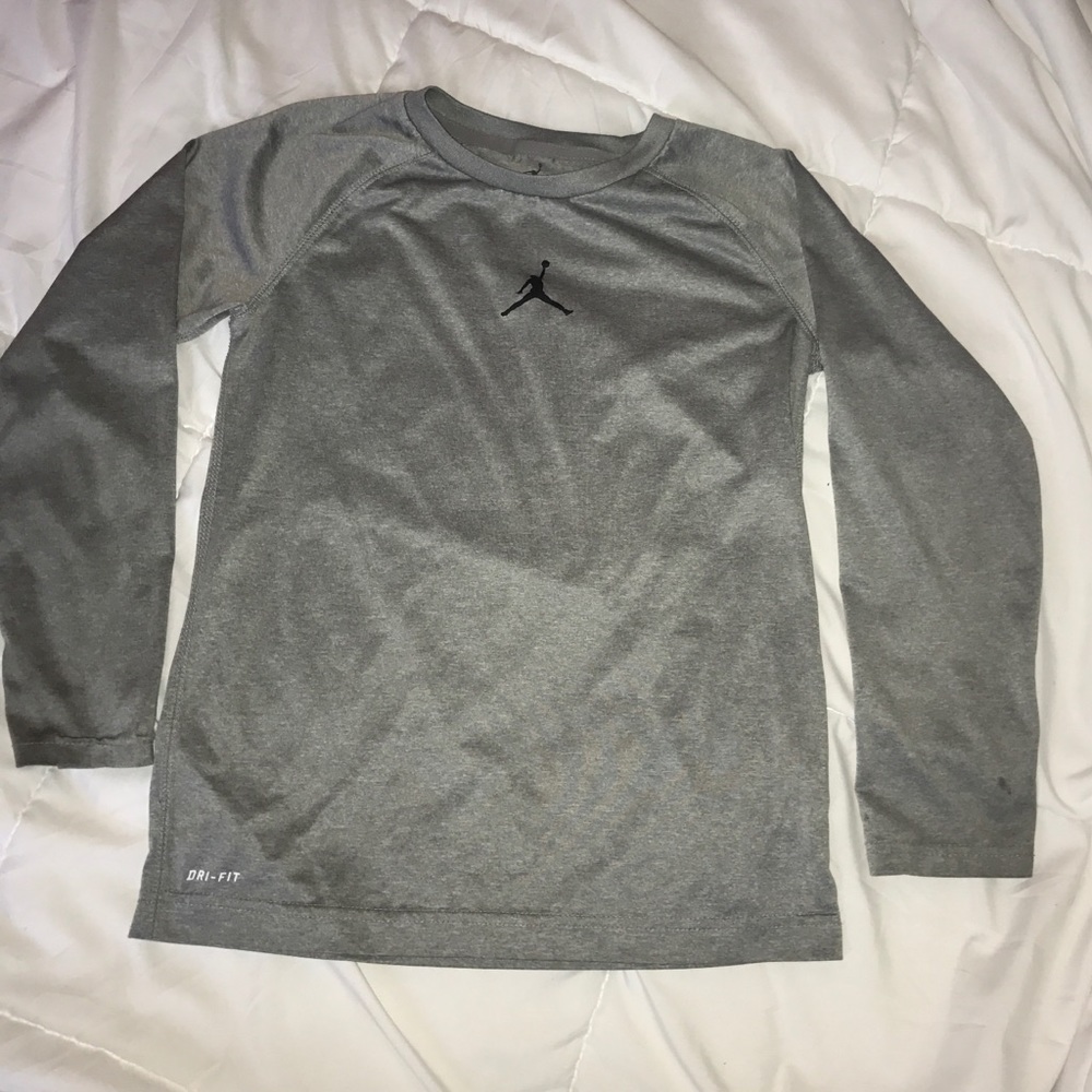 Boys Jordan long sleeve