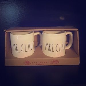 Rae Dunn Christmas Mug Set
