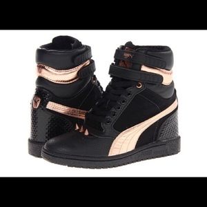 ✨Women’s Puma Sky Wedge Shoes! ✨