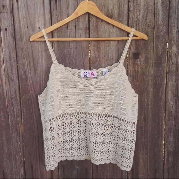 Vintage Tops - Q&A crochet tank