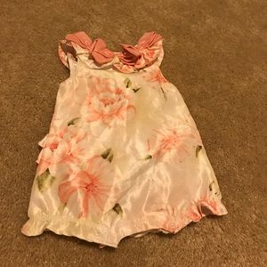 0-3 months floral jumper and hat