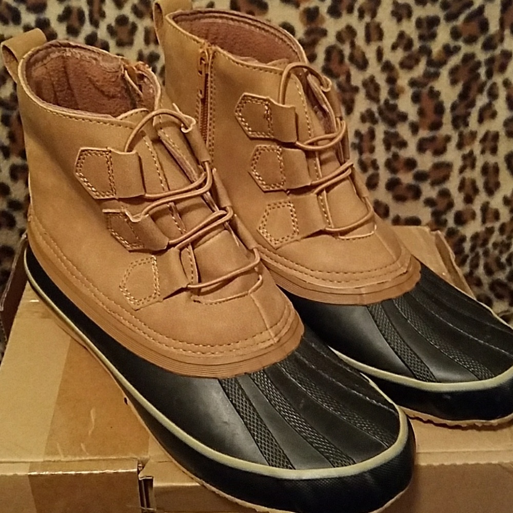 π₯New π₯Duck Boots - Picture 2 of 7
