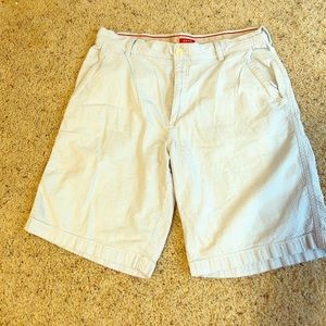 Izod sear sucker shorts