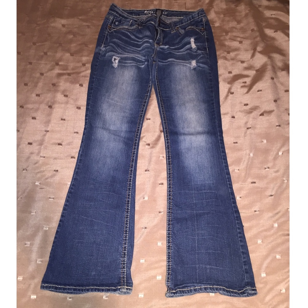 ❤️ARIYA distressed denim❤️