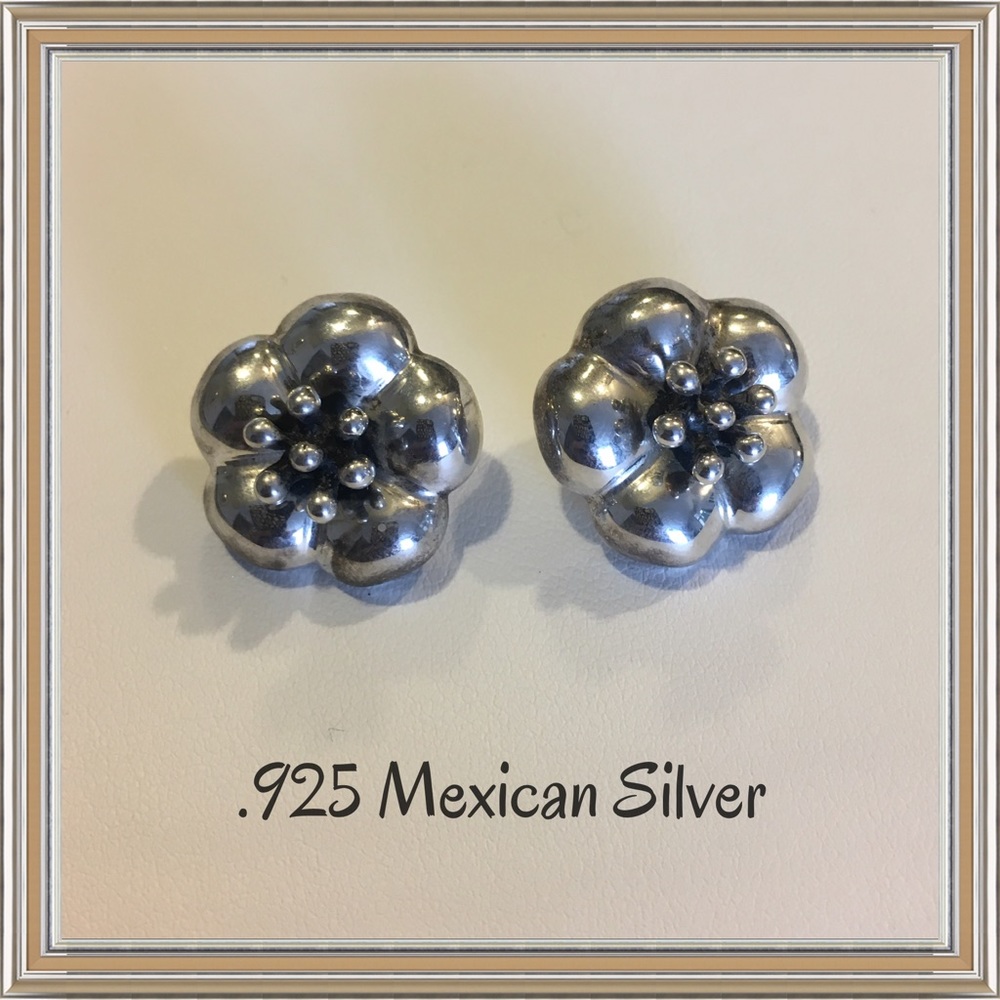 Mexican Silver Earrings 🌺