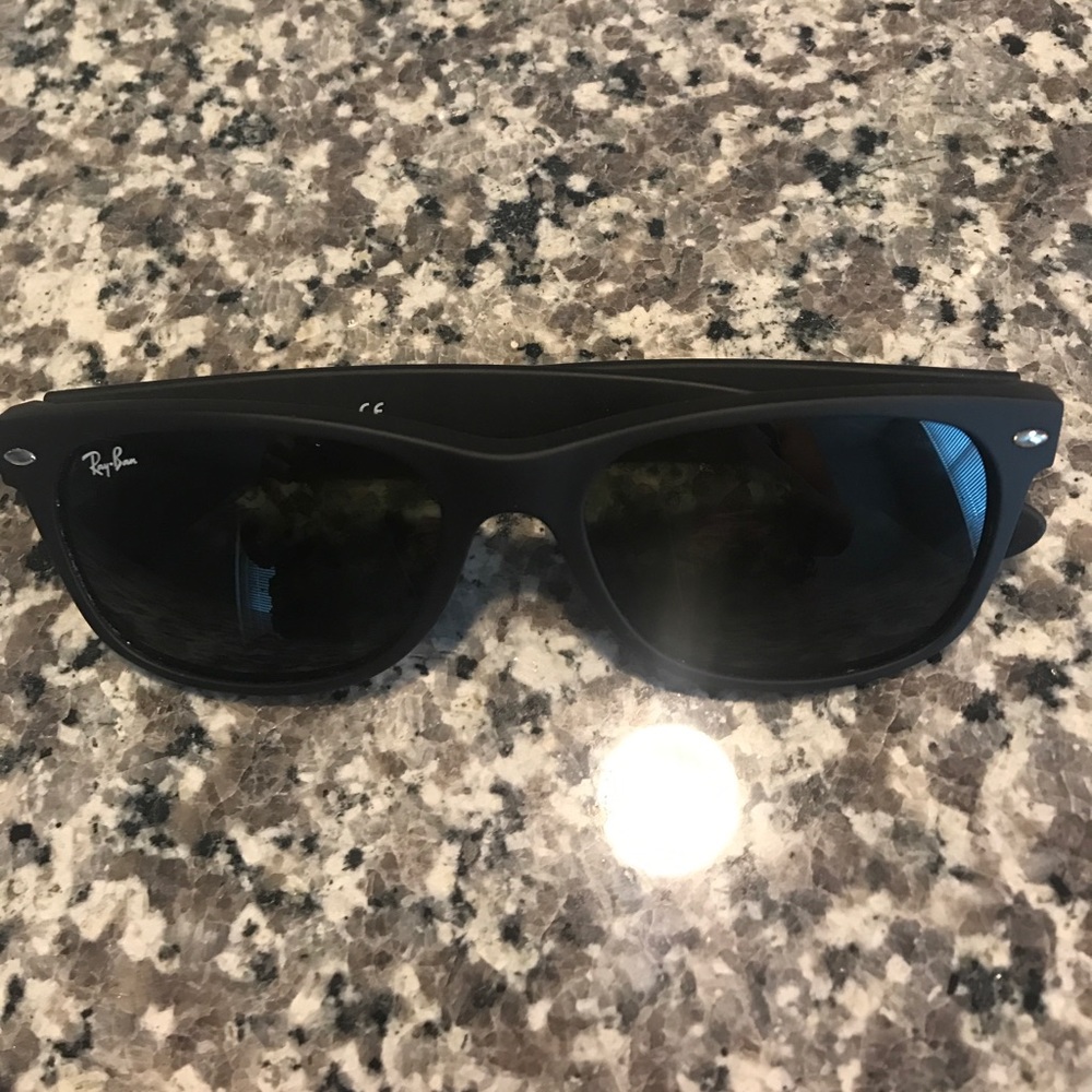 Men’s Ray Ban sunglasses