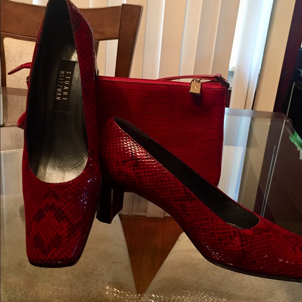 Stuart Weitzman Reptile Print Leather Shoe