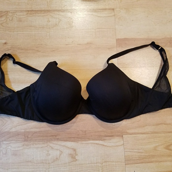 Victoria's Secret Bra (32DDD) - Picture 2 of 5