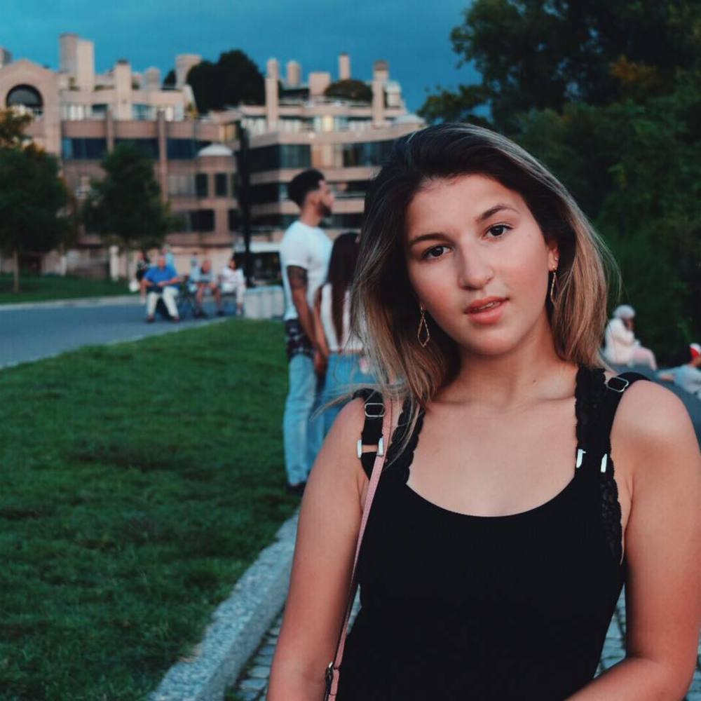 Meet your Posher, Alex